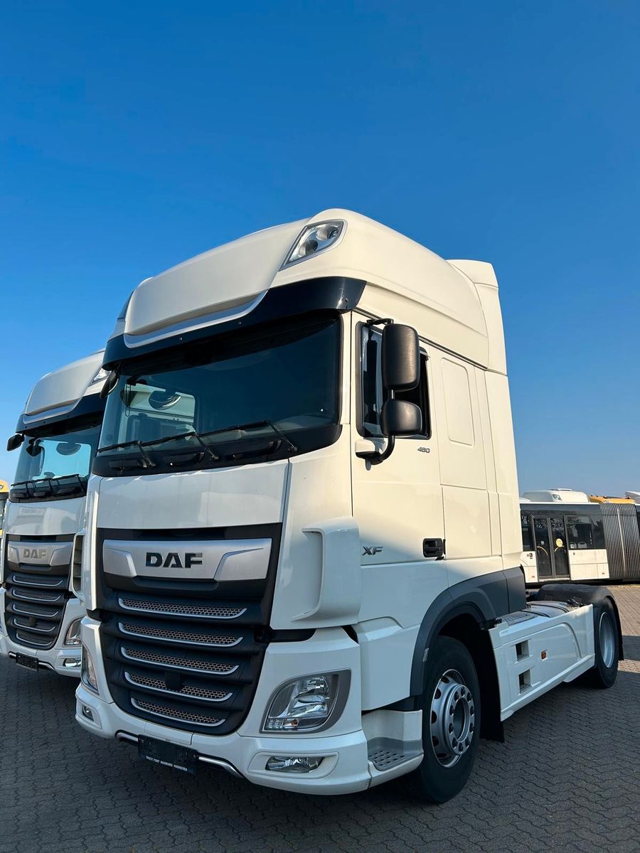 Fahrzeugabbildung DAF 4 x XF 480 FT SSC, Intarder, Bj. 2023