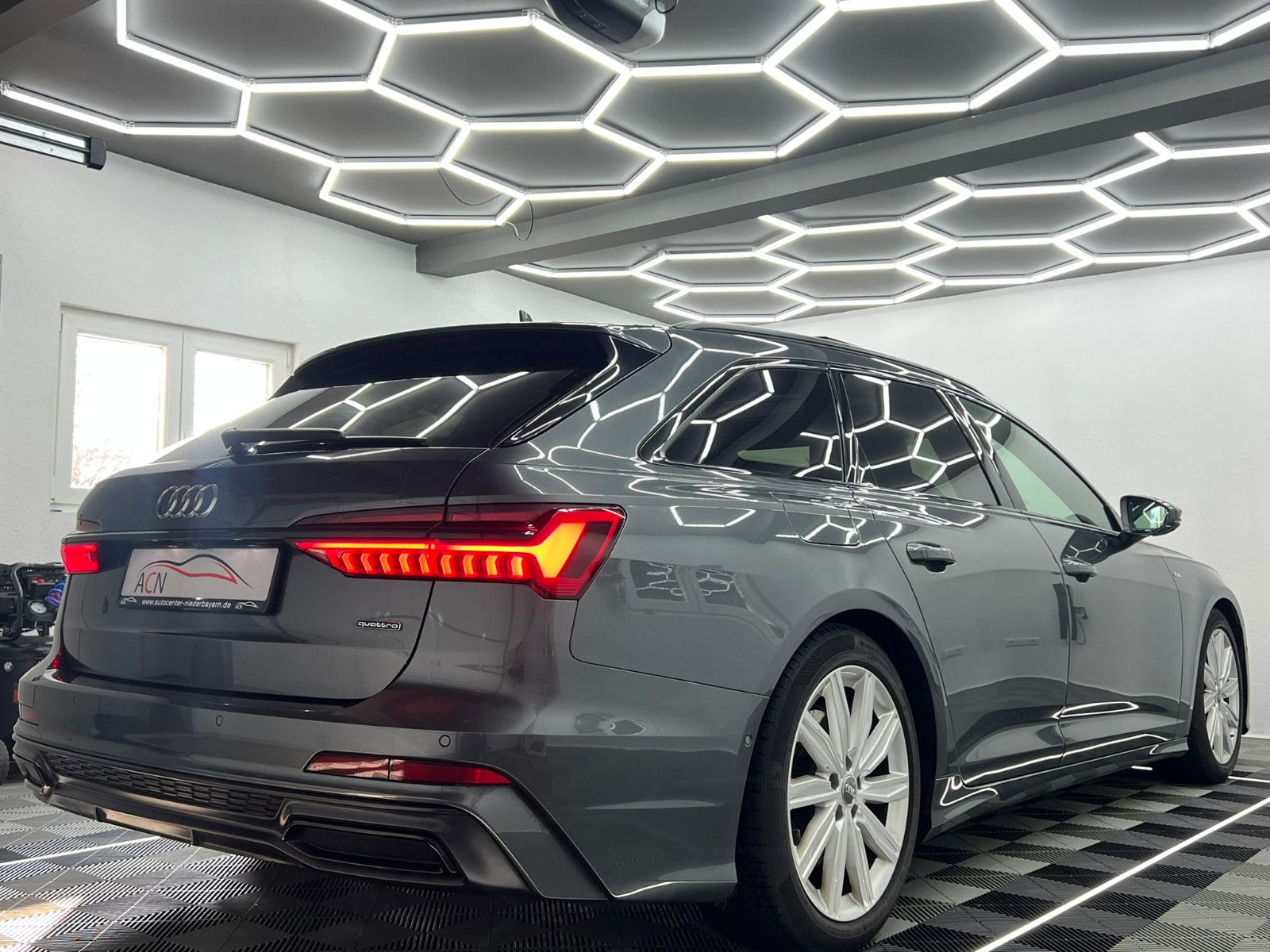 Fahrzeugabbildung Audi A6 50 TDI Quattro S-Line Sport/ACC/PANO/HdMATRIX