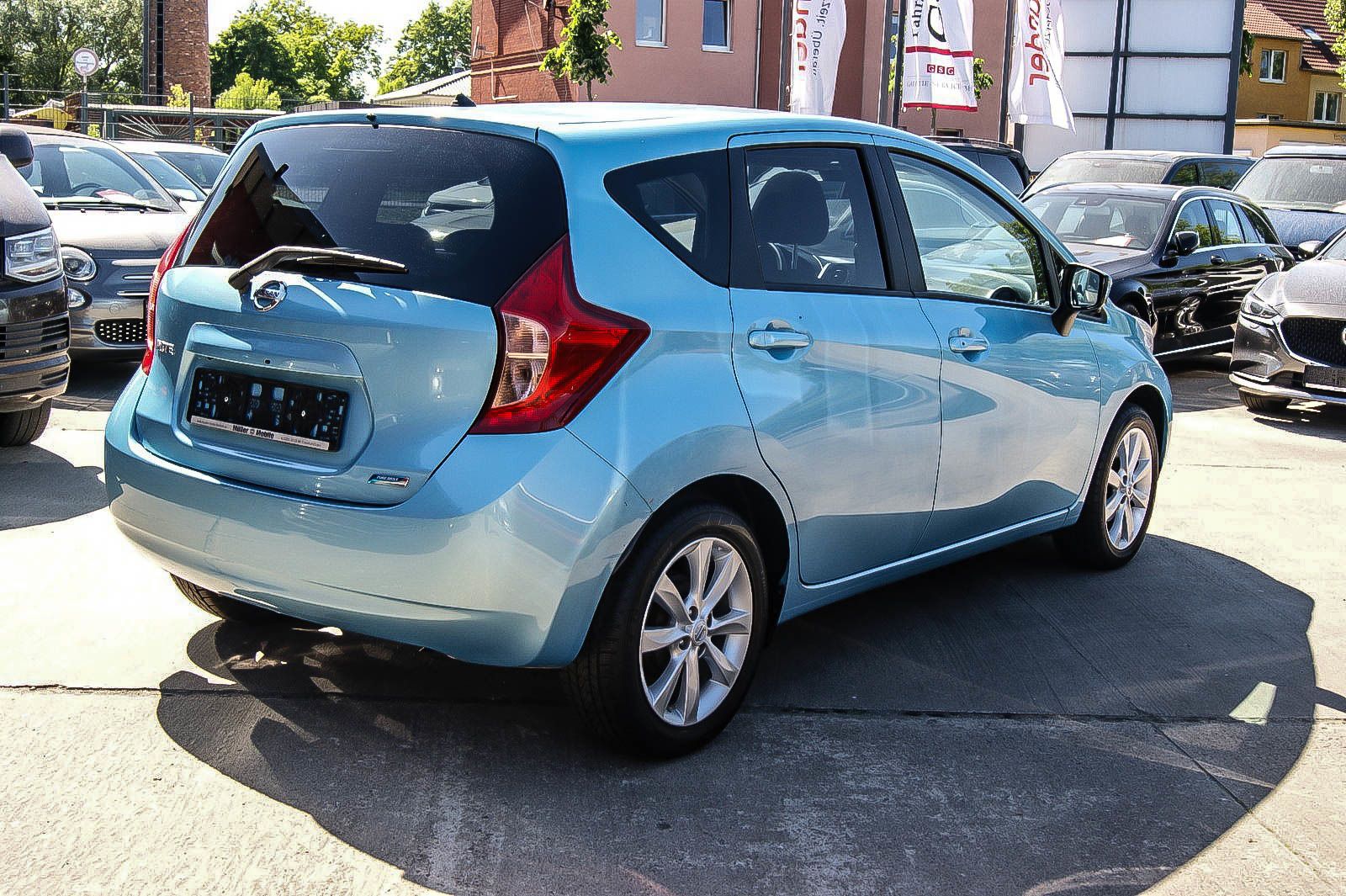Fahrzeugabbildung Nissan Note 1.2 Acenta 1.HAND 15.666km PANORAMA KAMERA