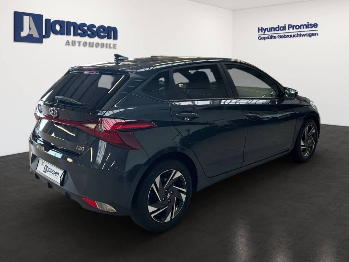 Fahrzeugabbildung Hyundai New i20 M/T Connect & Go