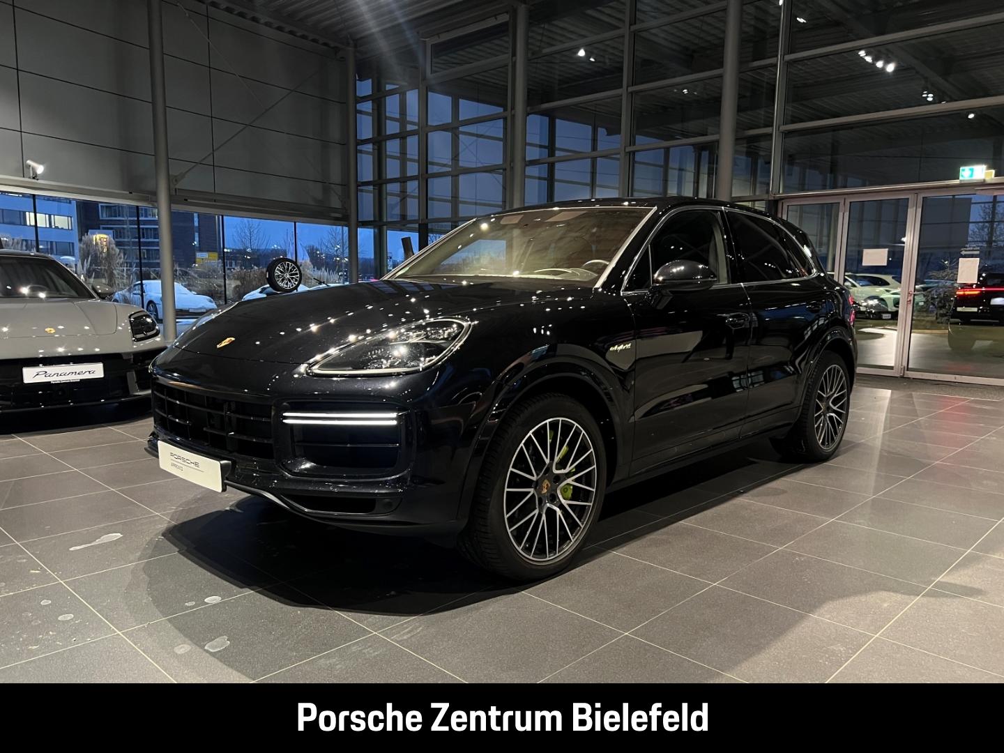 Porsche Cayenne Turbo S E-Hybrid Head-Up LED-Matrix BOSE