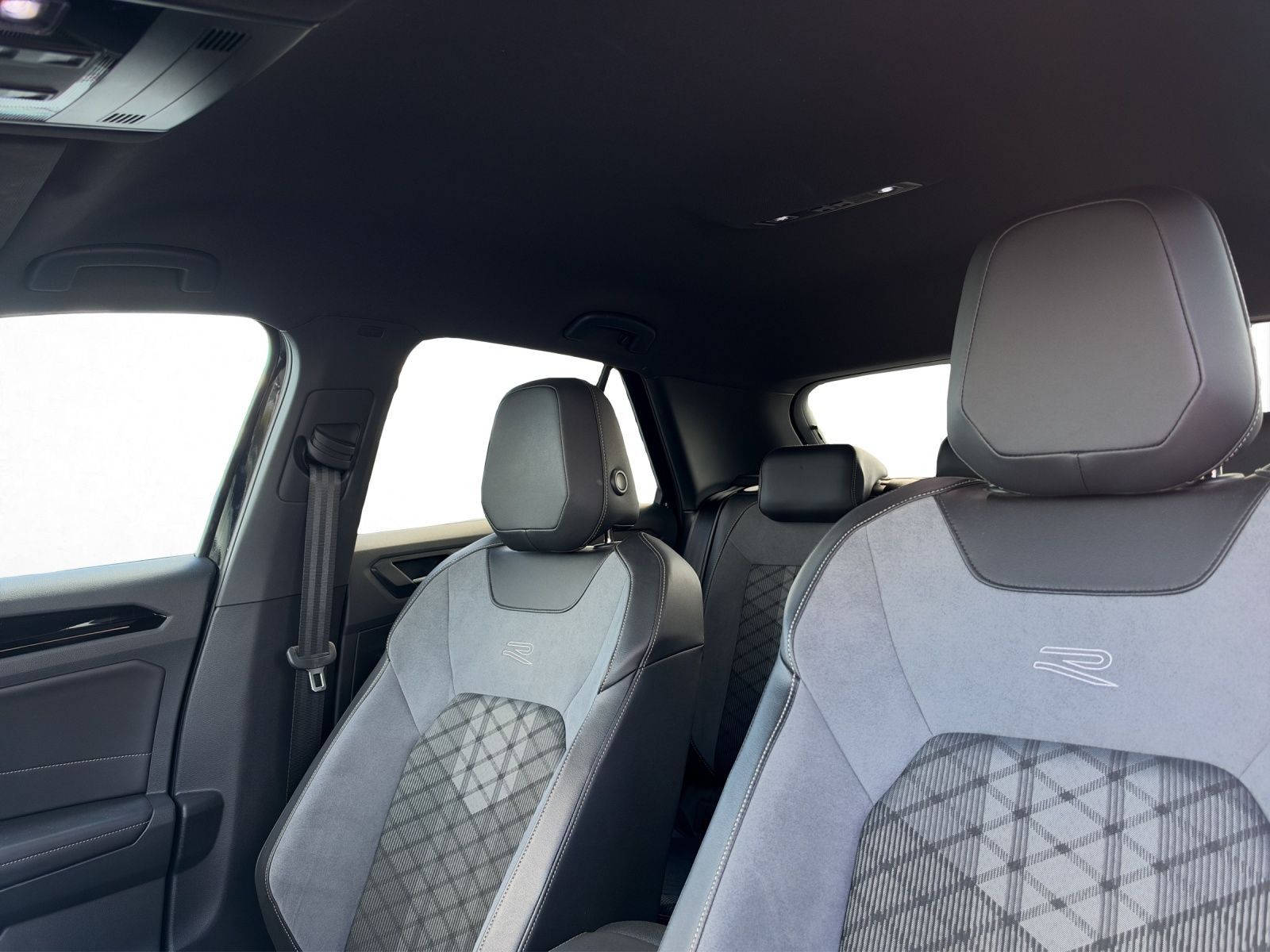Volkswagen T-Roc - Bild 13