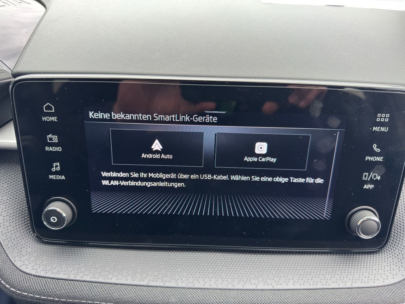 Fahrzeugabbildung SKODA Fabia Selection 95PS 5-Gang*LED*behLenk*Smartlin