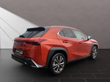 Lexus UX - 5