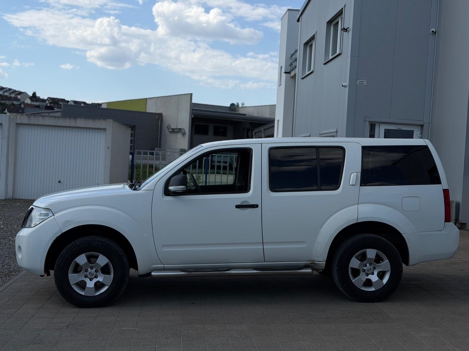 Nissan Pathfinder 2010 — engine 2.488 cm³, 190 HP (140kW)