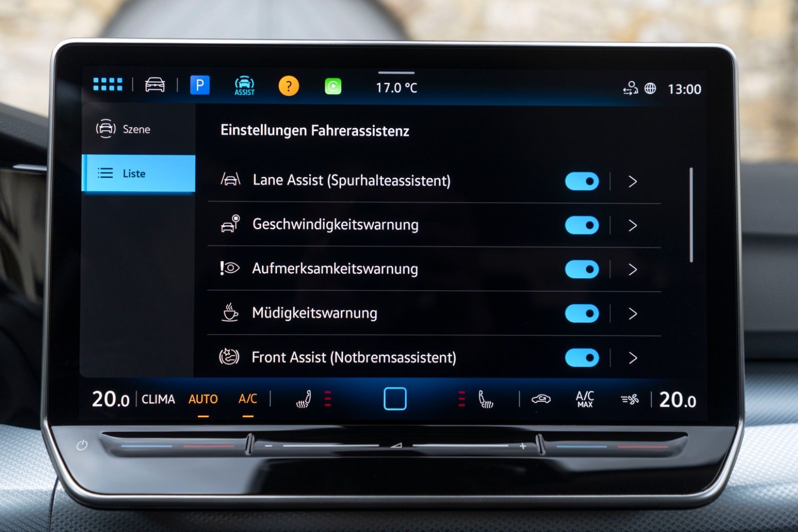 Fahrzeugabbildung Volkswagen Golf VIII 2.0 TDI ENERGY ACC LED KAM CARPLAY AHK