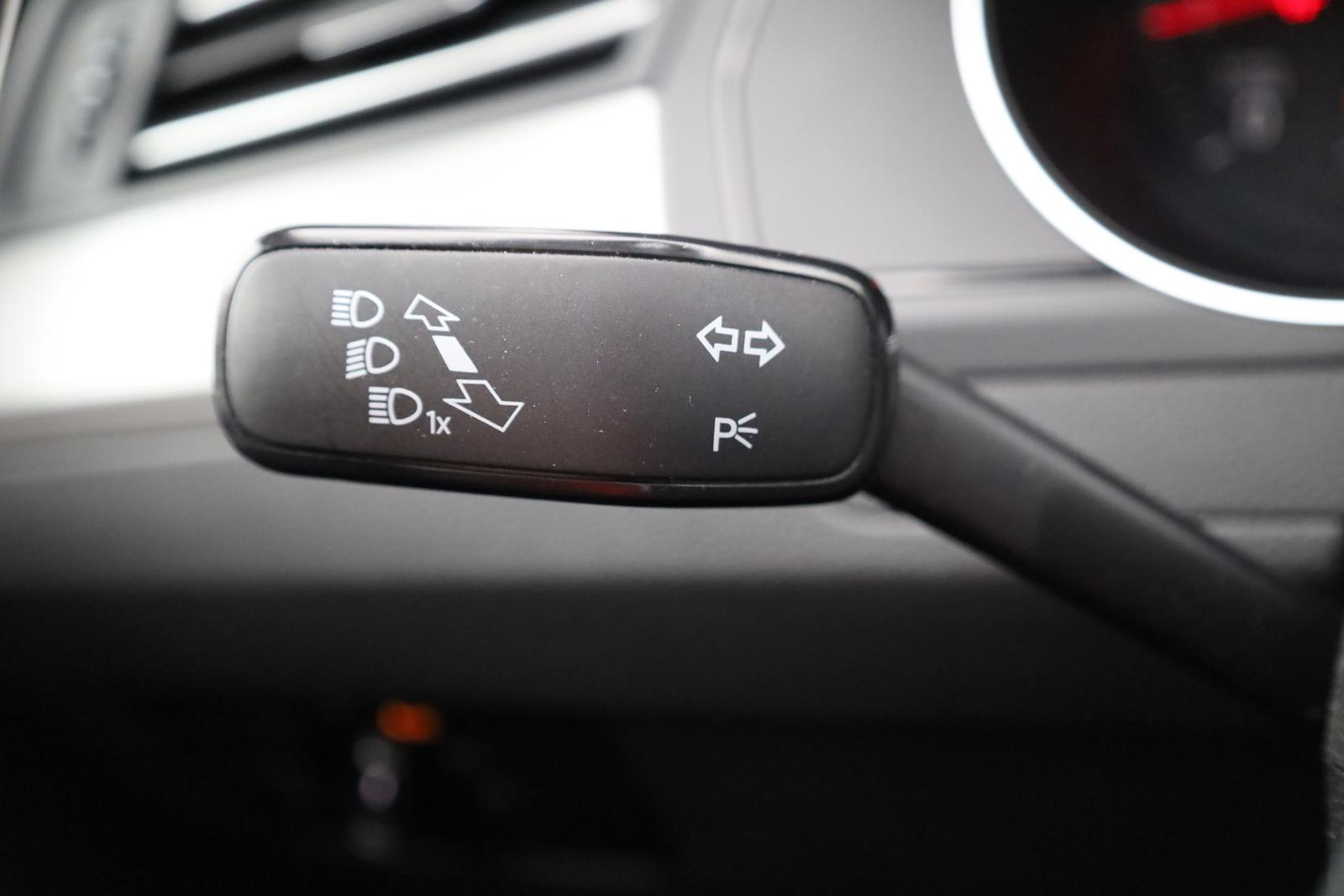 Volkswagen Passat 1.5 TSI Comfortline LED ACC Navi, миниатюра 26