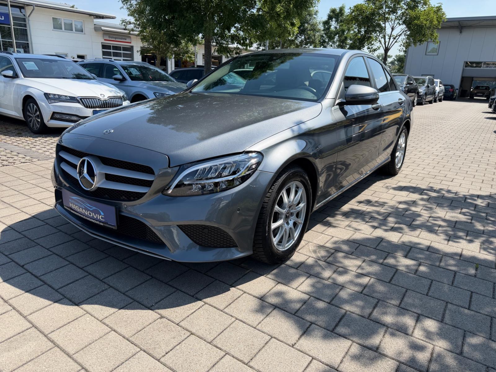 Mercedes-Benz C 200 C Limousine C 200 d