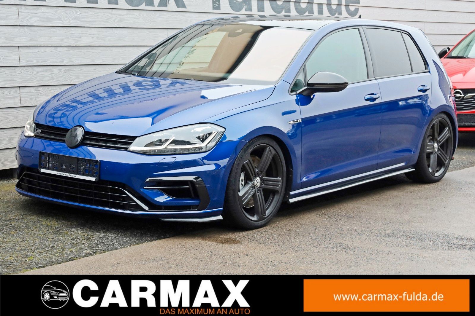 Fahrzeugabbildung Volkswagen Golf VII R, 4M,DSG,Perform,Leder,Navi, Akrapovič