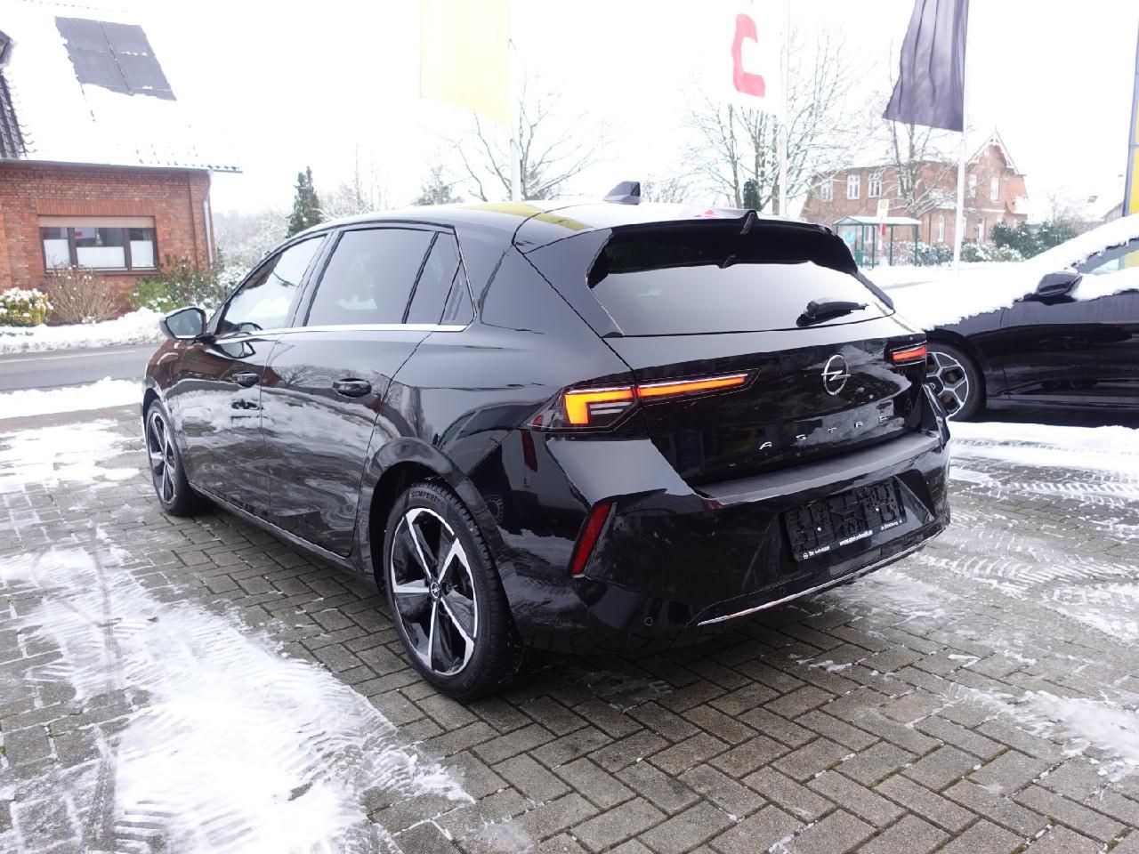 Fahrzeugabbildung Opel Astra L 1,2 Business Elegance