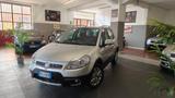 Fiat Sedici 2.0 MJT 16V DPF 4x4 Emotion - silberne Fiat Sedici