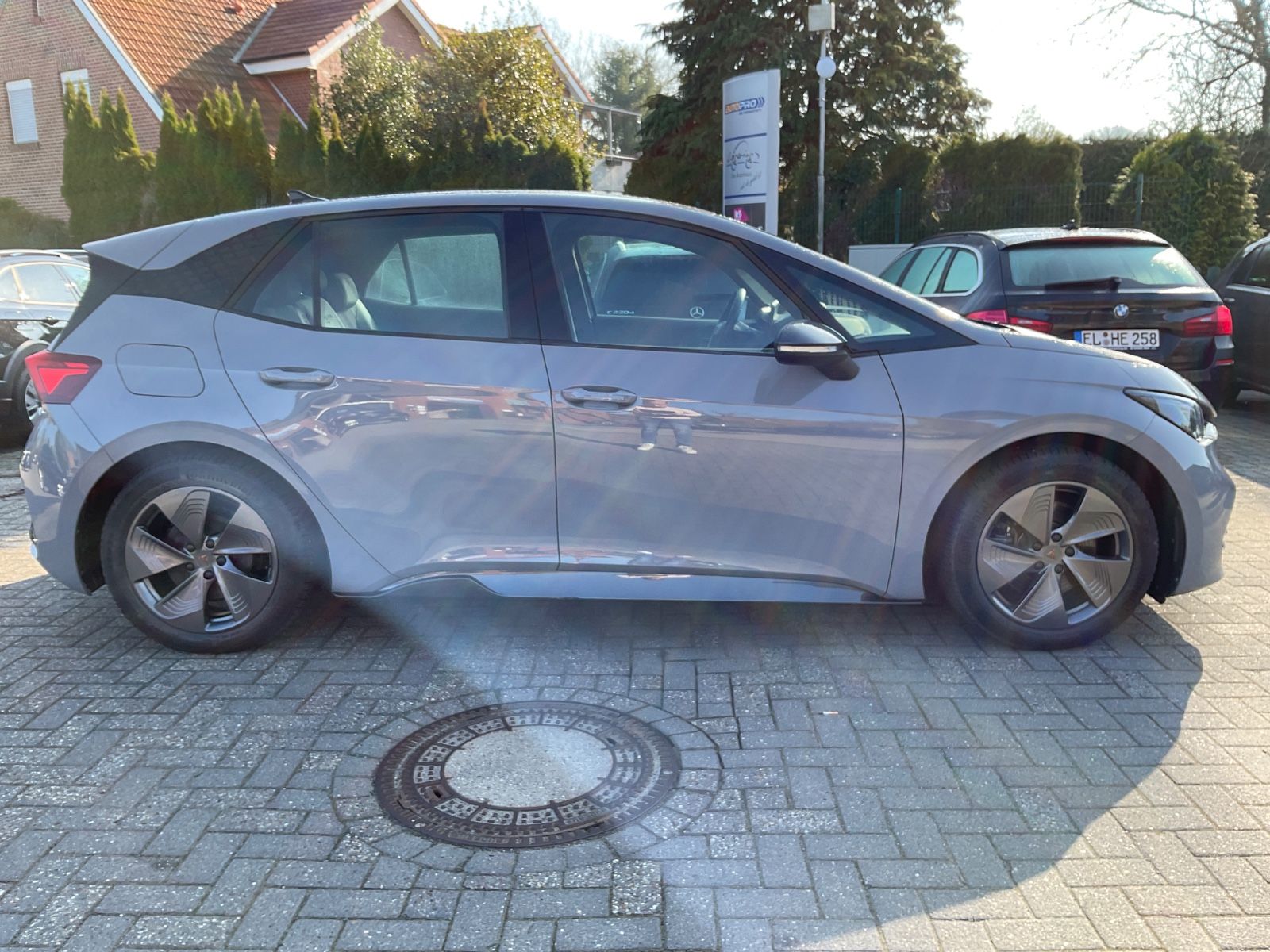 Fahrzeugabbildung CUPRA Born 58kWh,150,kW,CarPlay,Kamera,Lenkradheizung