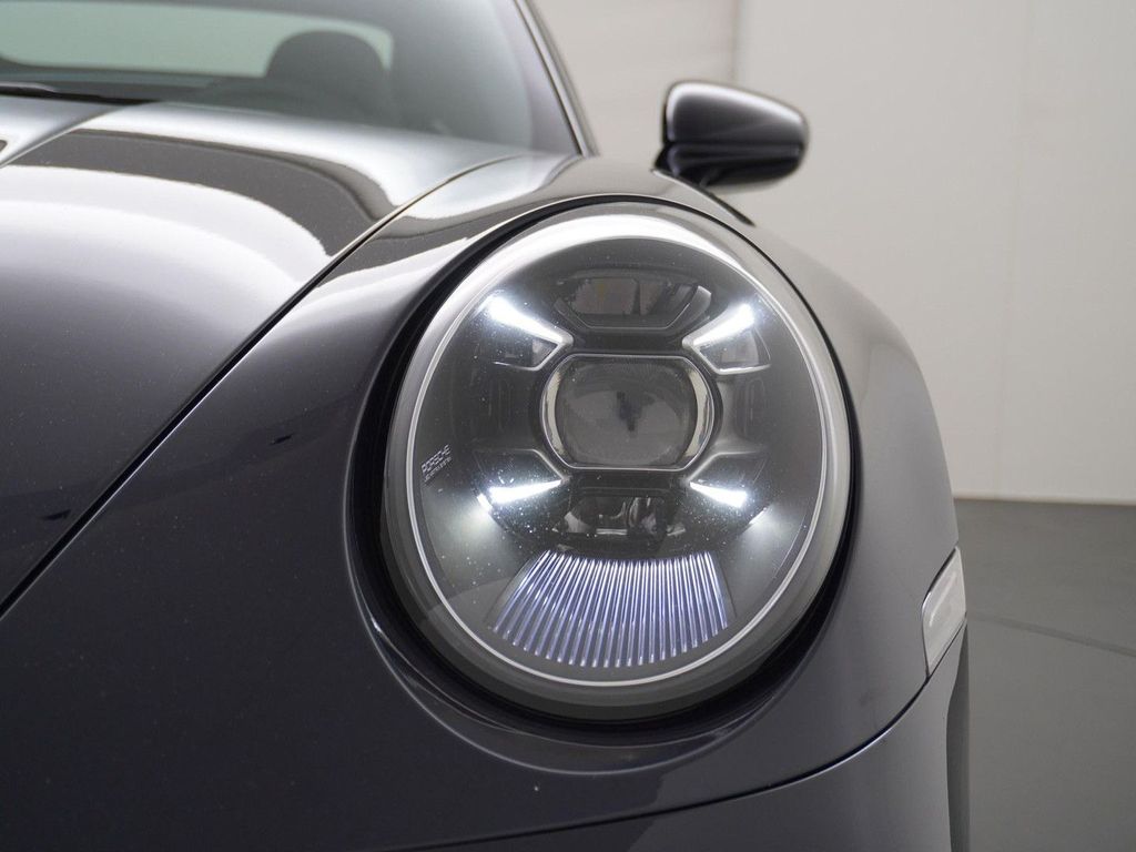 Porsche 992 Cabrio 3.0 Carrera S Sport Design | Sport Ch