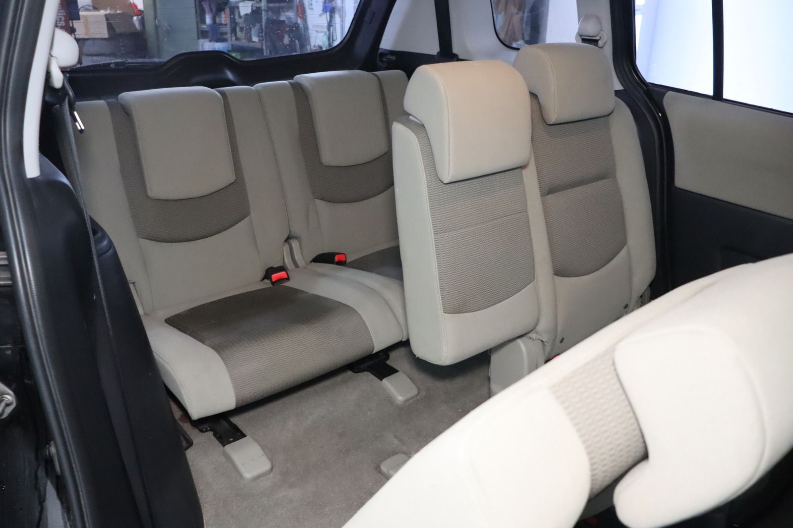 Fahrzeugabbildung Mazda 5 1.8 Comfort * Sitzhg. * Klima * 7-Sitzer