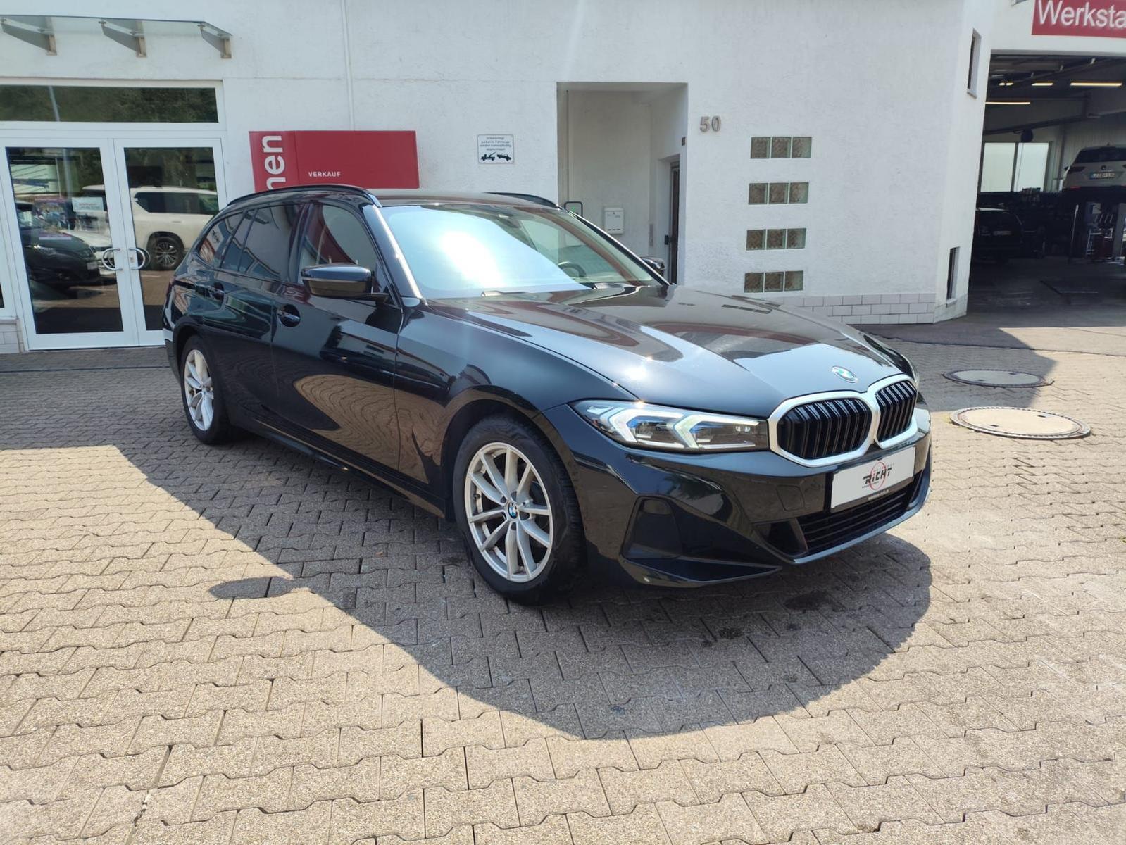 BMW 3 Series i Touring Navi HUD SHZ Totwinkel Kamera, миниатюра 3