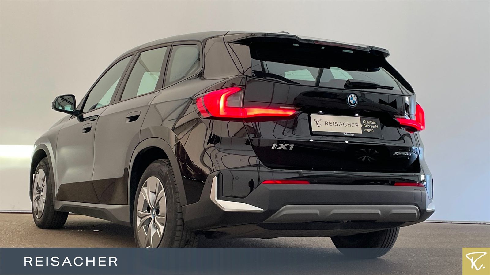 BMW iX1 xDrive30 LCProf HUD 360° AHK PDC 17 LM foto 2