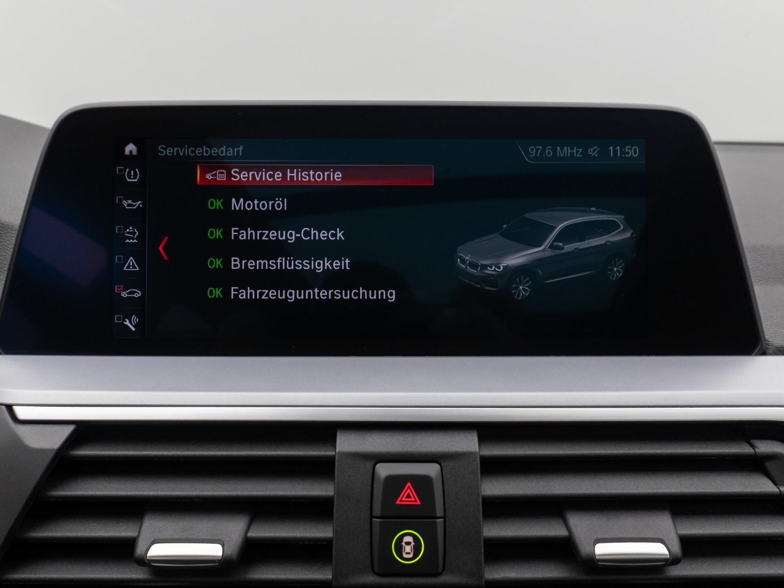 Fahrzeugabbildung BMW X3 xD20d Panorama Kamera DAB HiFi AHK Alarm 19"