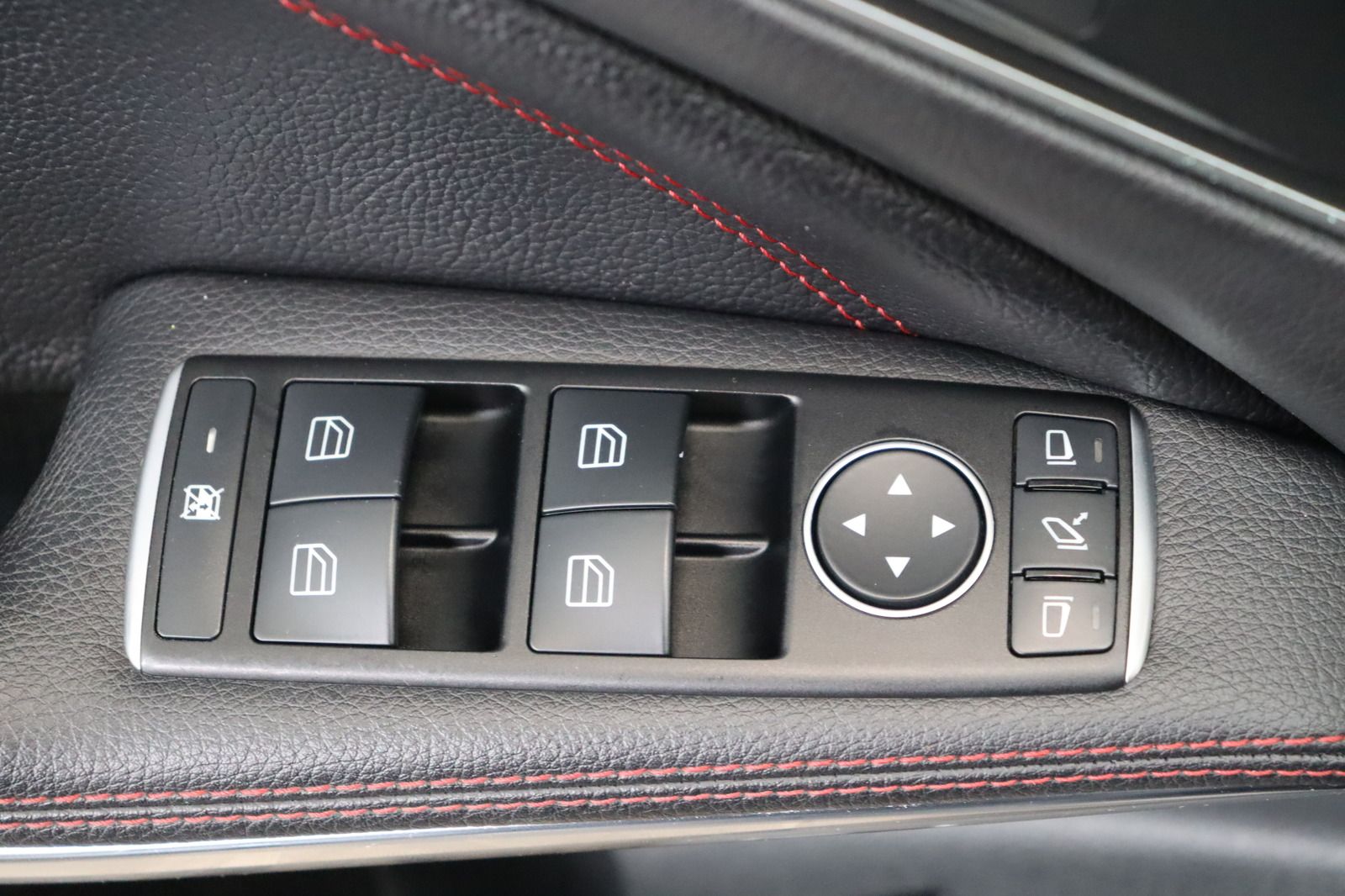 Fahrzeugabbildung Mercedes-Benz CLA 250 Shooting Brake Sport 4Matic