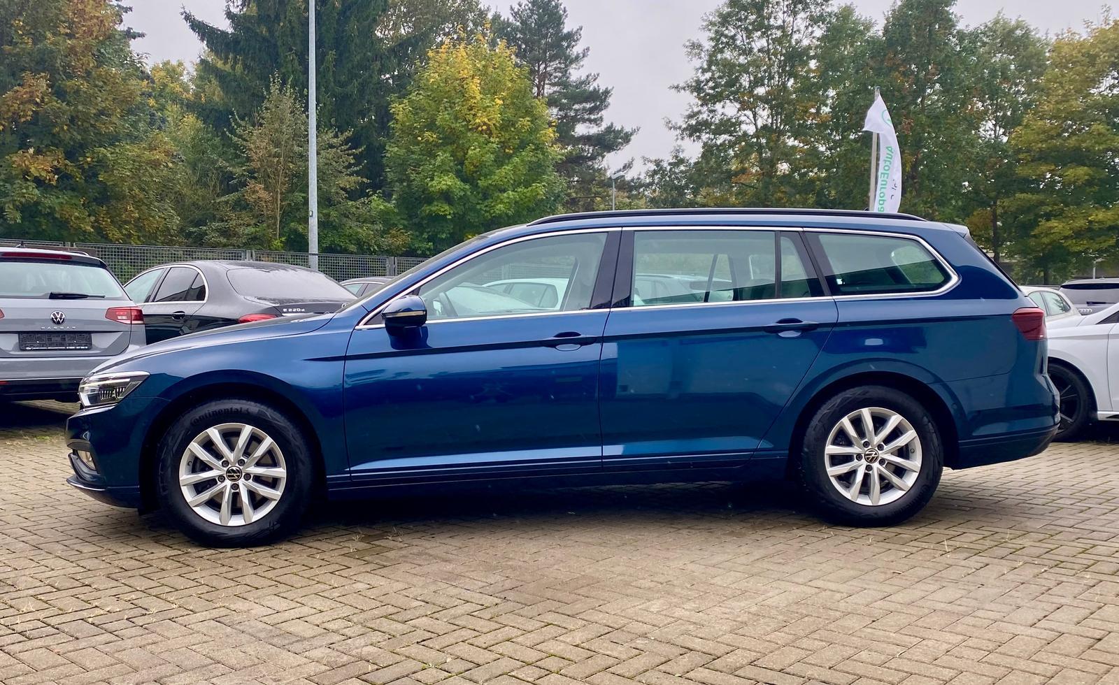 Volkswagen Passat Variant 2.0 TDI*MATRIX*PANO*AHK*LEDER*DSG