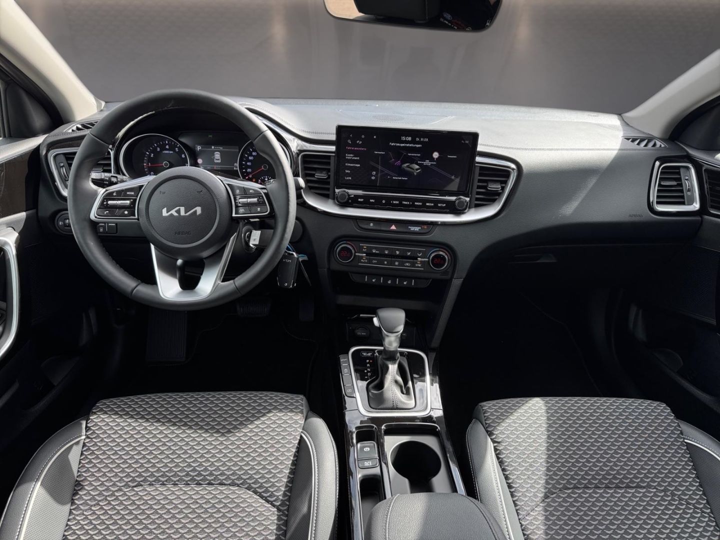 Fahrzeugabbildung Kia XCeed Vision Navi Digitales Cockpit LED ACC Appl