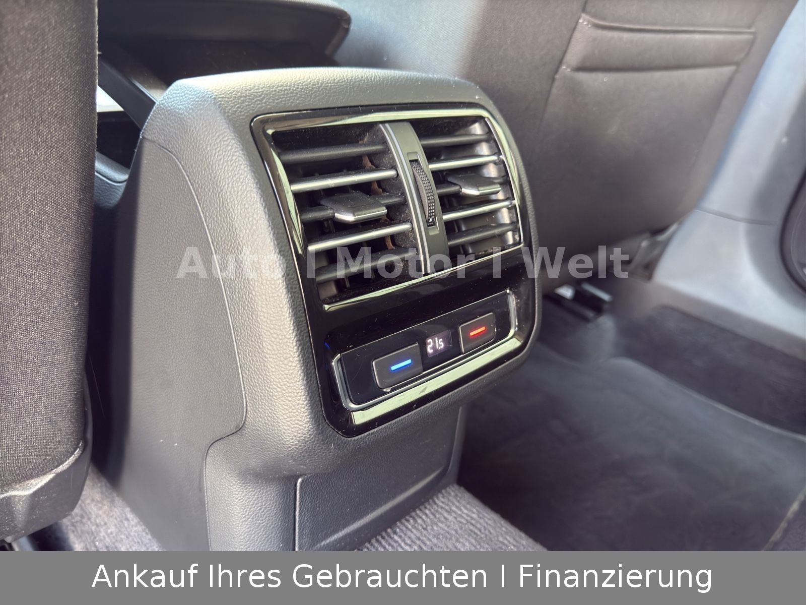 Fahrzeugabbildung Volkswagen Passat Variant Comfortline BMT/Start-Stopp DSG
