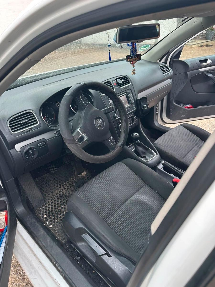 Volkswagen Golf 2011 — photo 10