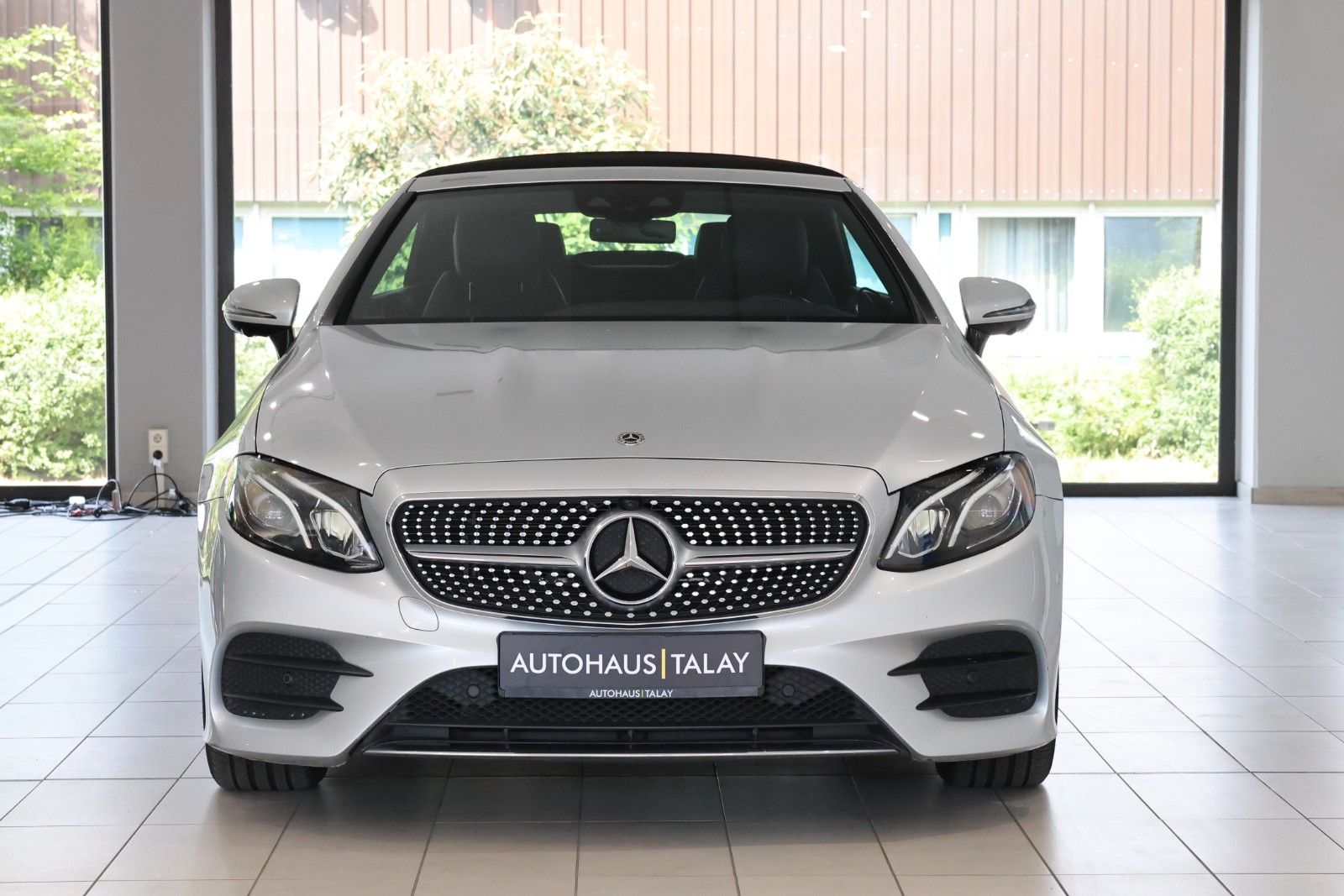 Mercedes-Benz E 450 Cabrio 4Matic AMG*ACC*360*HUD* imagem 3