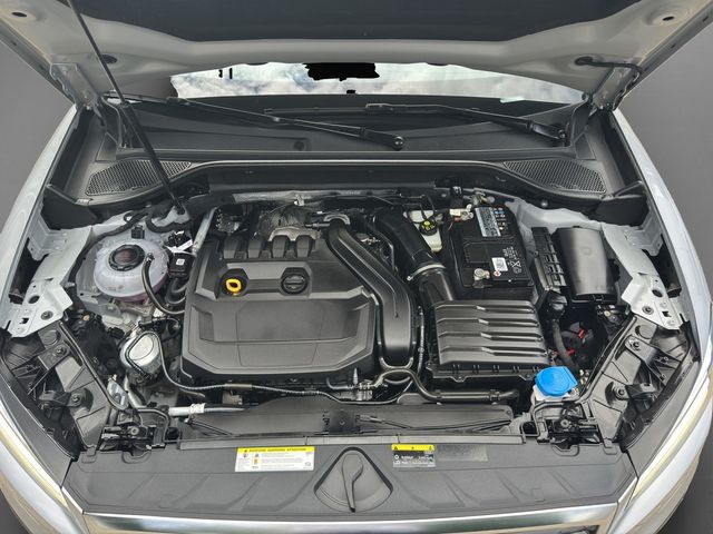Q2 35 1.5 TFSI design S-tronic PDC SHZ NAVI LED