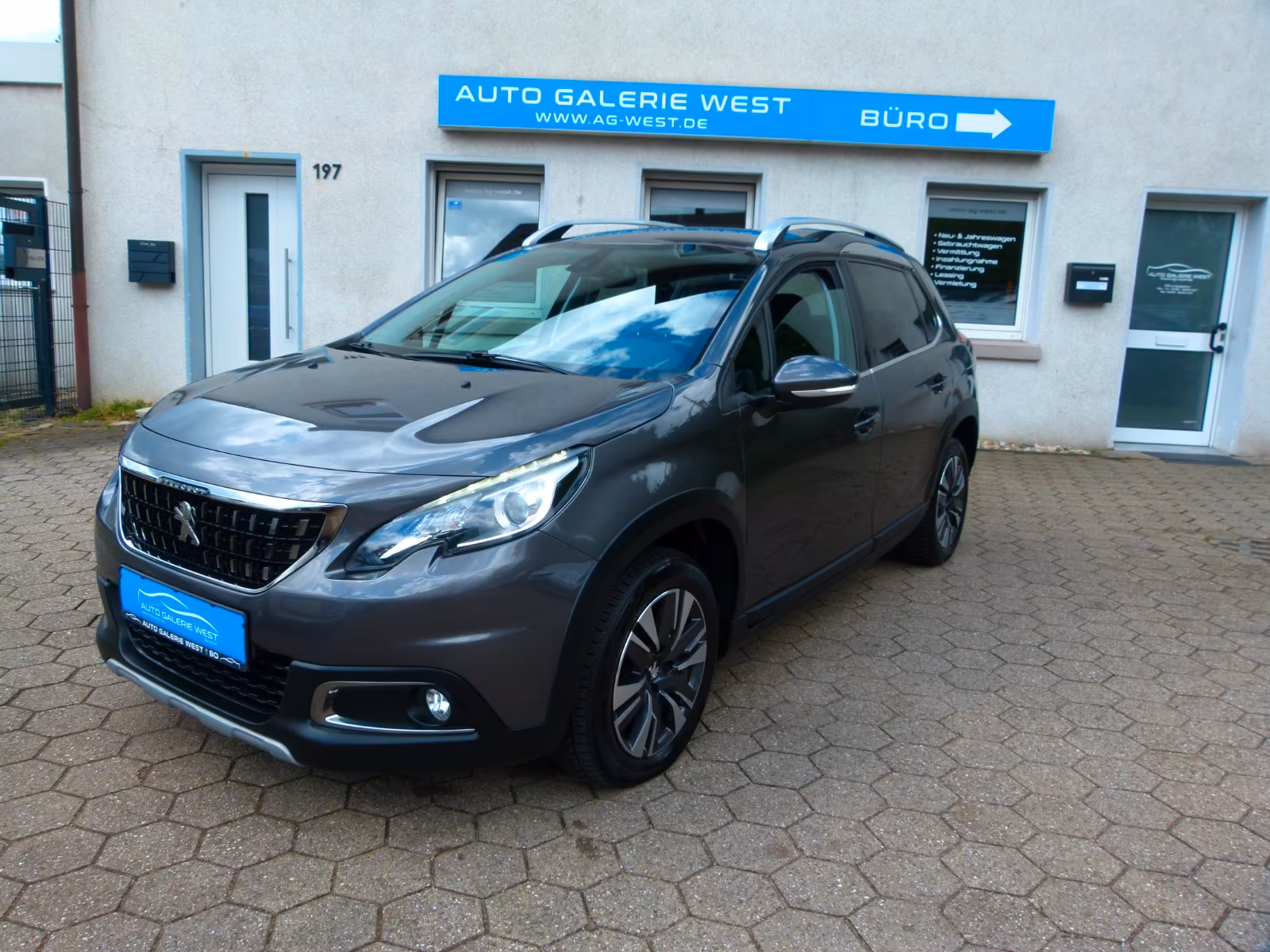 Peugeot 2008 Allure*2.Hand*Navi*Kamera*Teilleder*SHZ*PDC