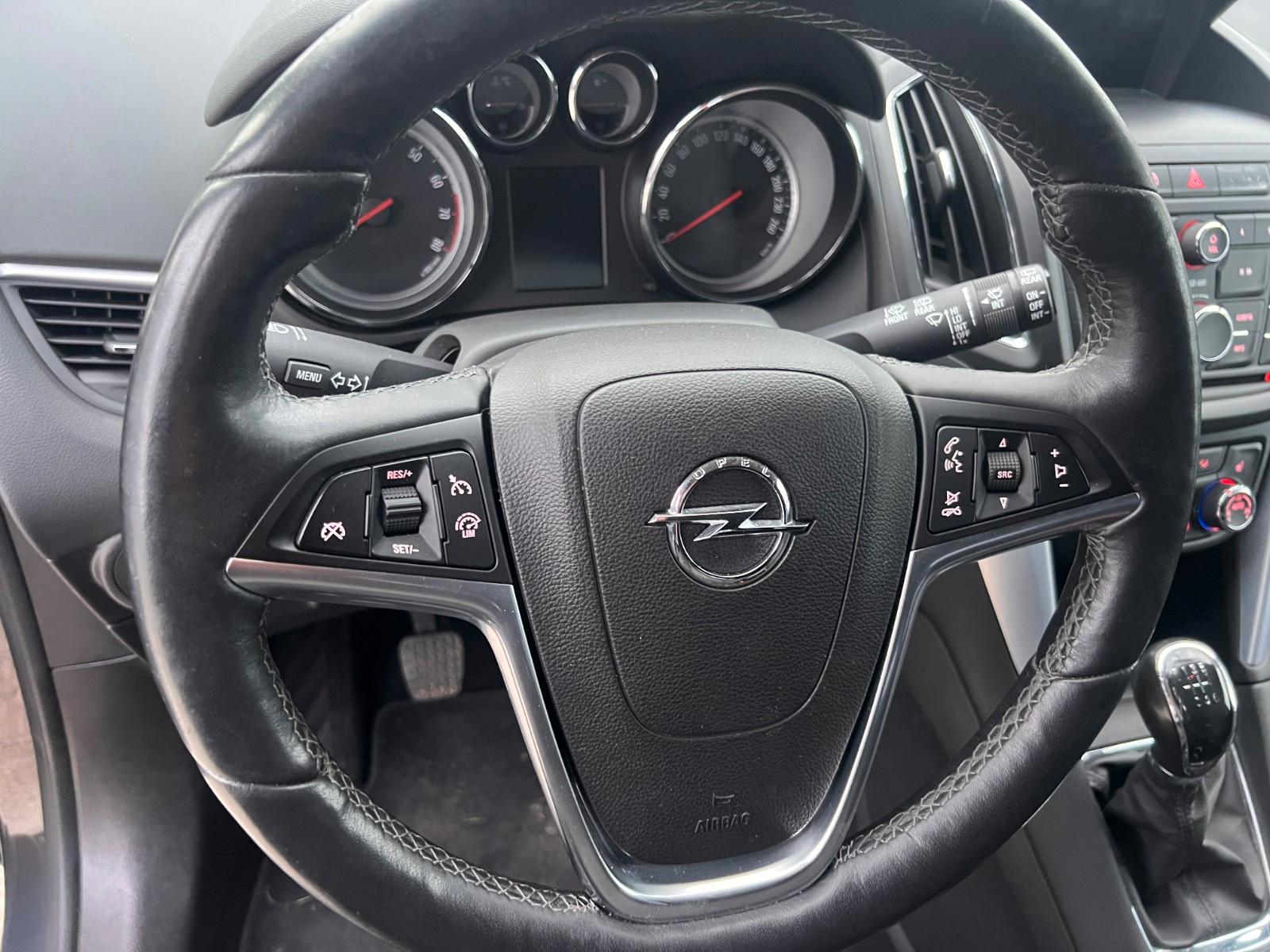 Opel Zafira C Tourer Klimaauto. SHZ Tempomat Tüv neu
