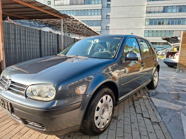 Volkswagen Golf 1.6 Edition