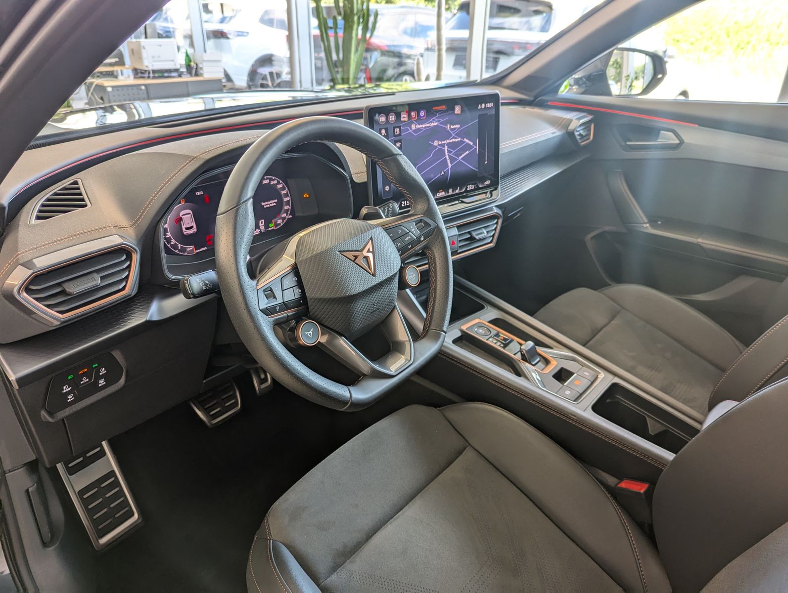 Fahrzeugabbildung CUPRA Formentor 1.5 eTSI Dynamic / Edge-Paket ACC 18"