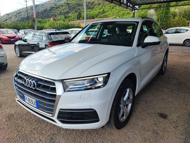 AUDI Audi Q5 40 TDI quattro S tronic Business Sport