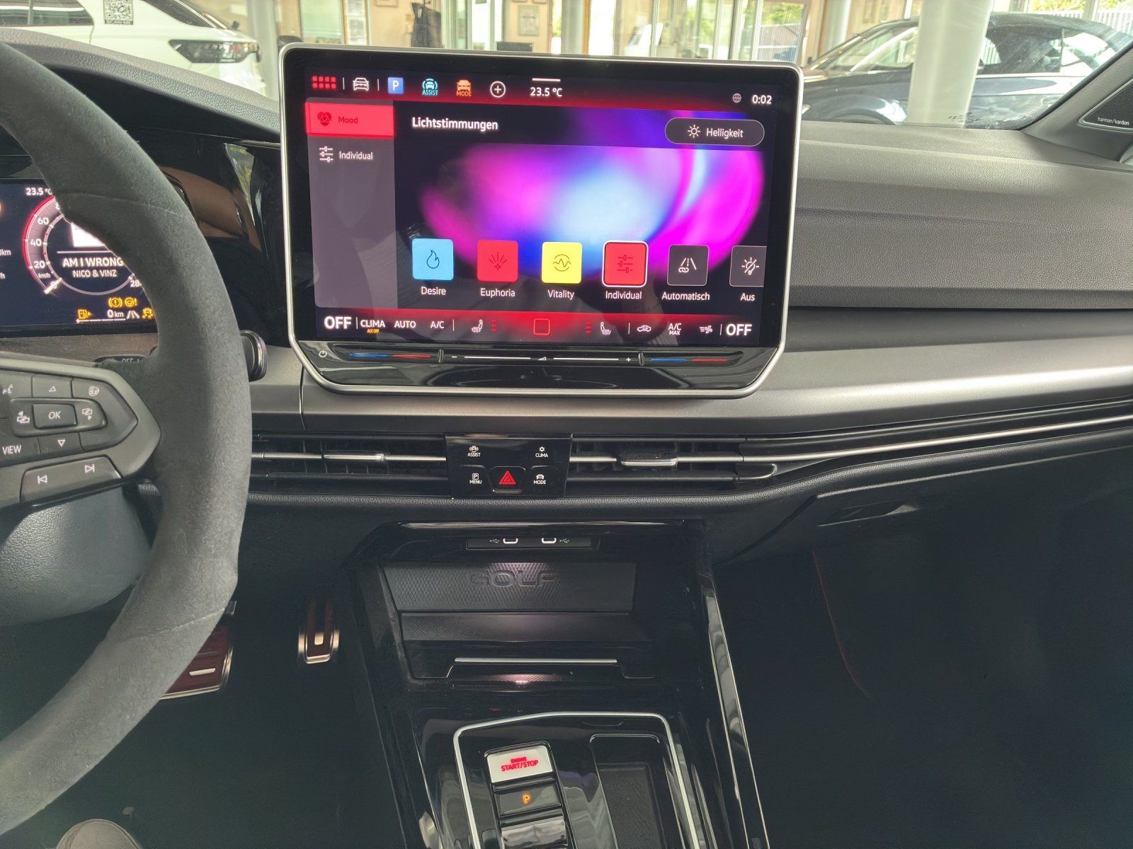 Fahrzeugabbildung Volkswagen Golf VIII 2.0 TSI W GTI Edition 50 360,HUD,LED