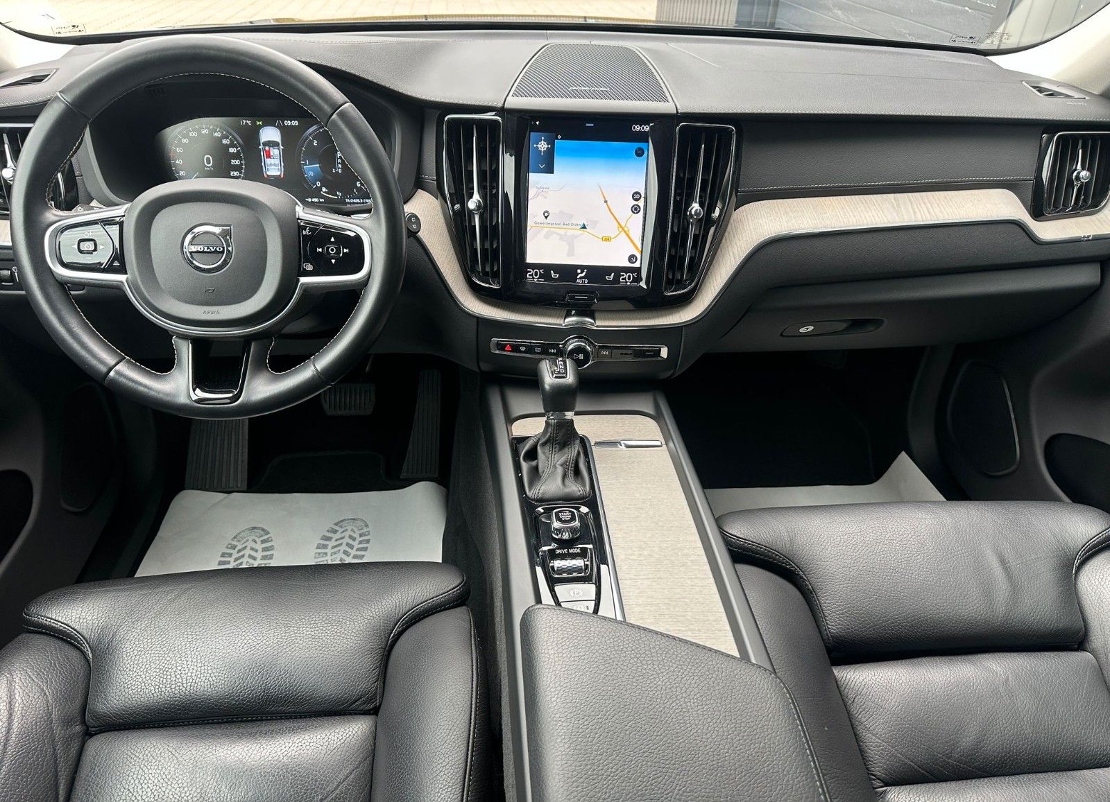 Volvo XC 60 Inscription 2WD SHZ Navi Vollleder LED foto 11