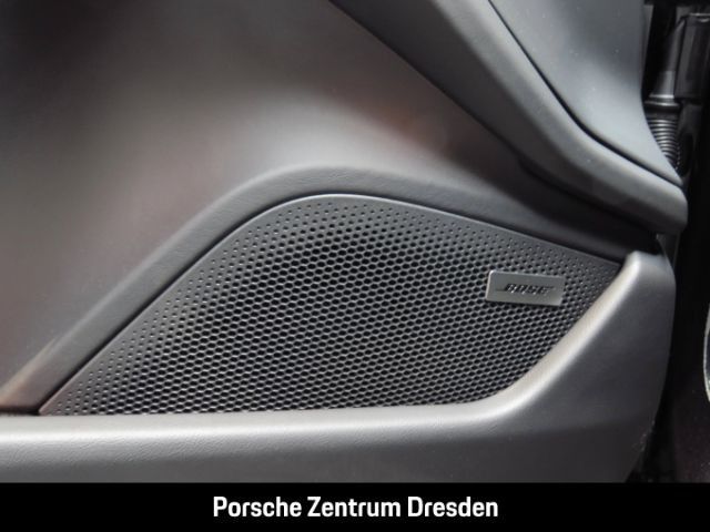 Porsche Taycan - Bild 32