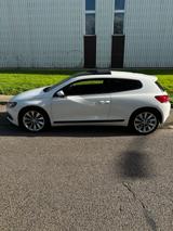 Volkswagen VW Scirocco 2.0 TSI - Volkswagen Scirocco in Essen
