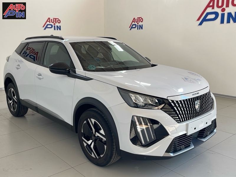 Peugeot 2008 Hybrid 145cv e-DCS6 Allure auto imagem 3