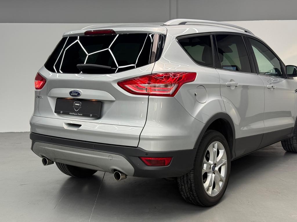Ford Kuga Titanium, Foto 15 von 45