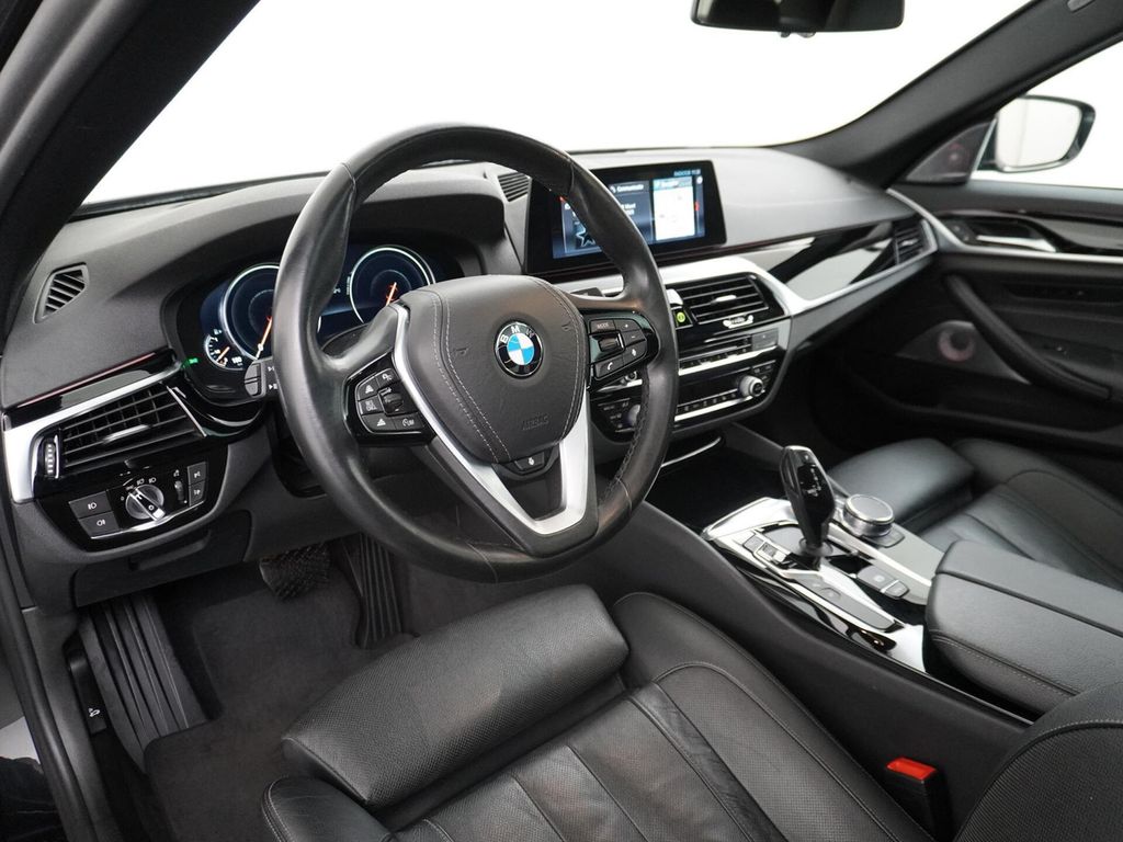 BMW 540 5-serie 540i xDrive High Executive Schiebeda