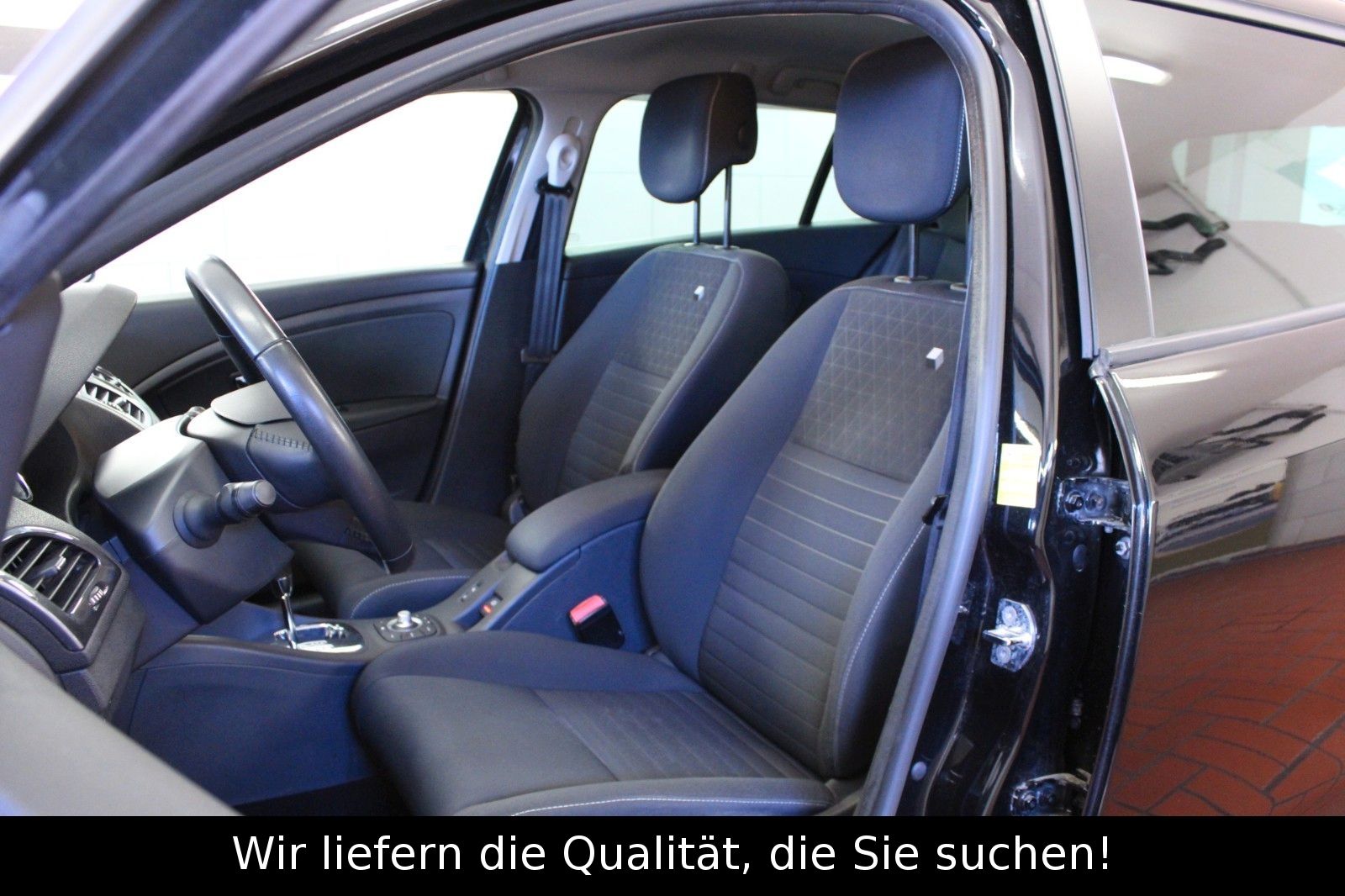 Fahrzeugabbildung Renault Megane Grandtour LIMITED dCi 110 EDC Eco2*AHK*