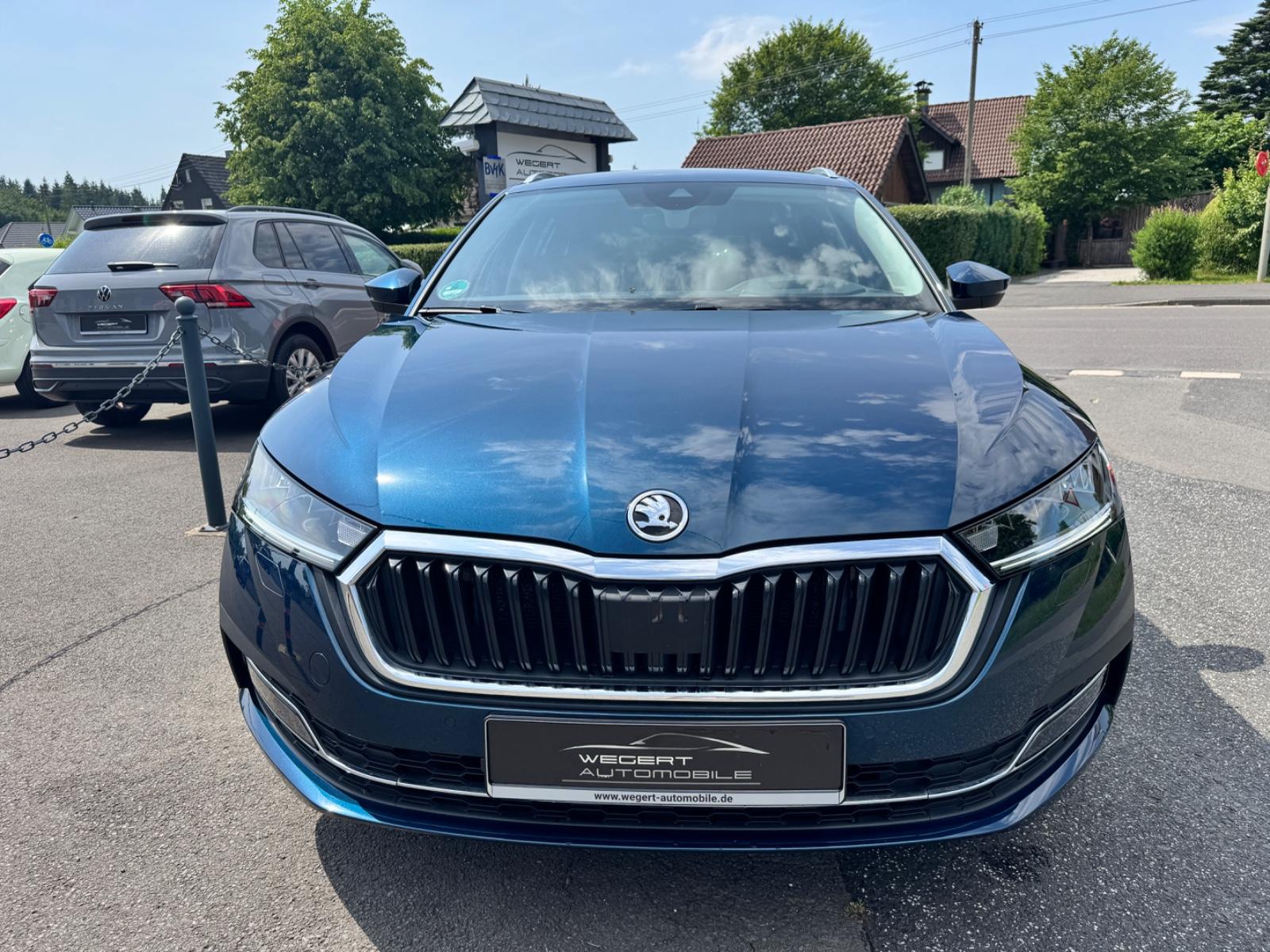 Skoda Octavia Combi Style* 2.0 TDI*LED*ACC*HUD*4xSZHZ*