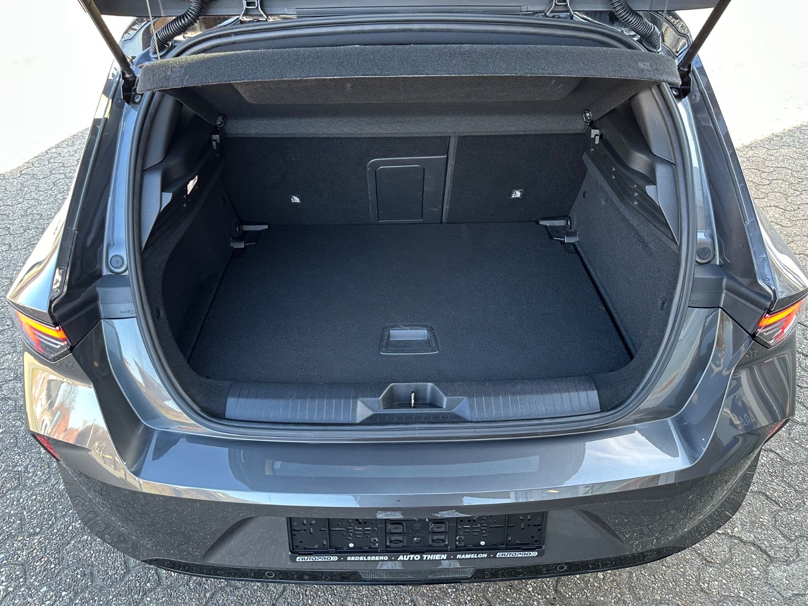 Fahrzeugabbildung Opel Astra 1.5 D GS Line Autom. 360°Kam/ErgoSitze/GRA