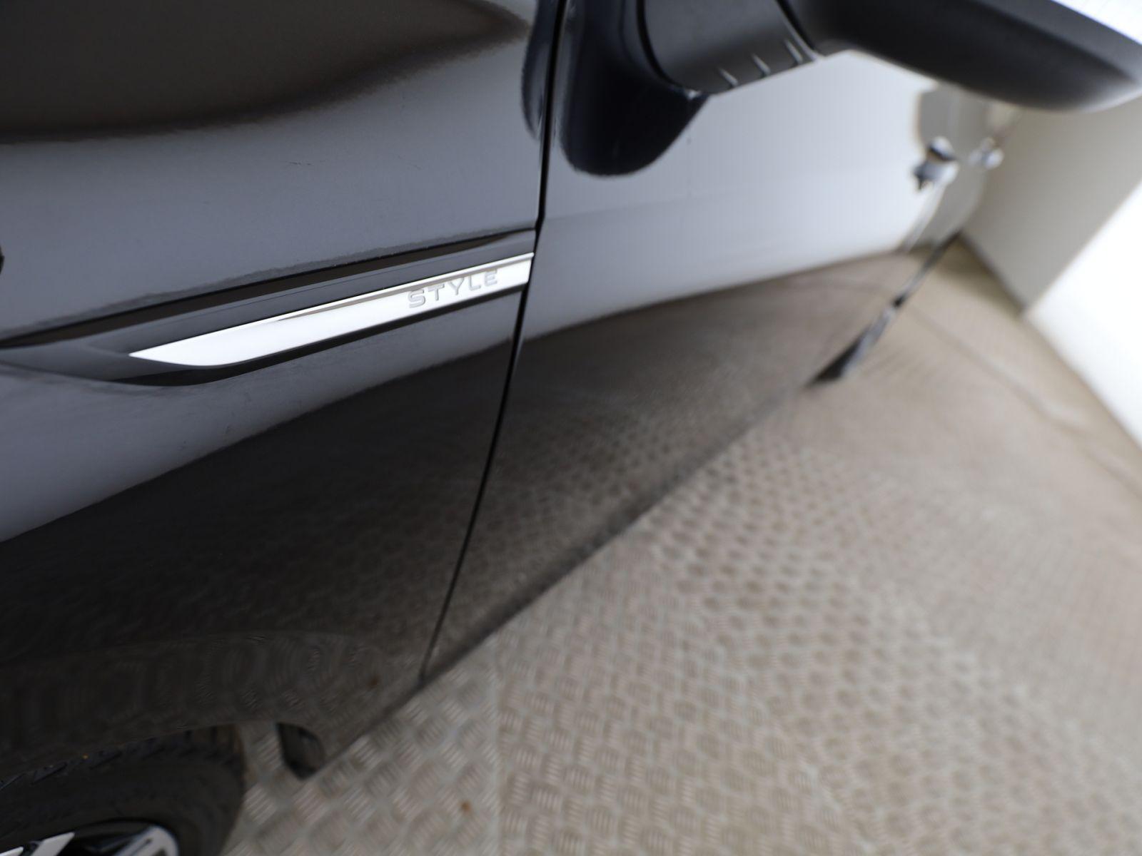 Volkswagen Golf VIII 2.0 TSI Style AHK+LED+RFK+Navi+Massage, миниатюра 8