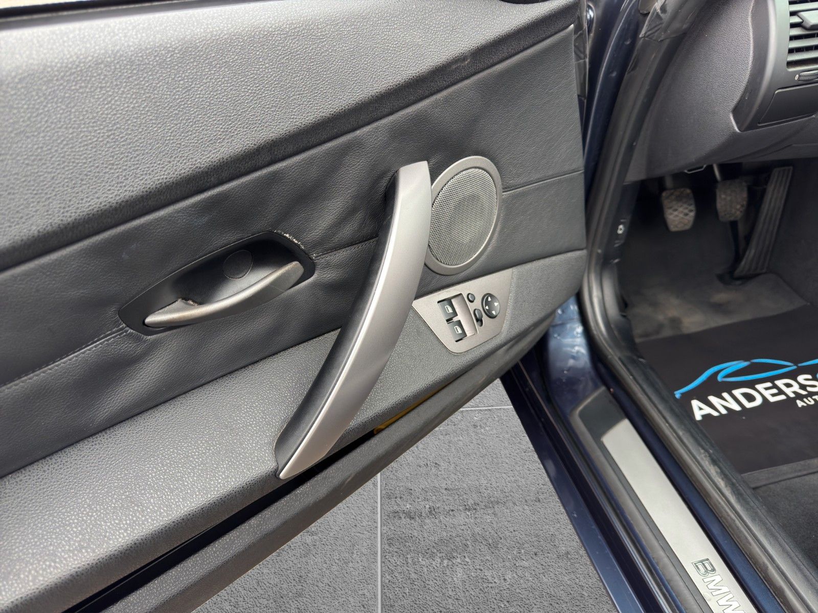 Fahrzeugabbildung BMW Z4 ROADSTER 2.5i LEDER KLIMA SITZH MEMORY 1.HD