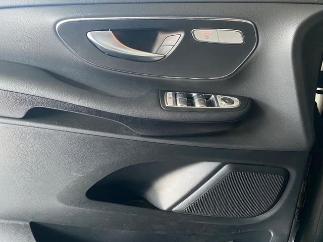 V 300 d ED AMG 4M Liege Pano Drehsitze STHZG LED