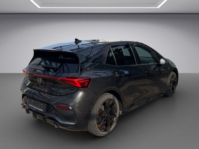 Born 150kW 62kWh