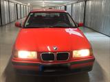 BMW 316i Youngtimer - BMW 316 aus 1998: 316i