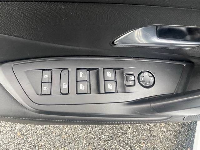 Fahrzeugabbildung Peugeot 308 SW Allure Blue HDI 130 eAT