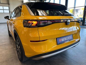 Volkswagen T-Roc *1.HAND*19%*LKHZ*ACC*CARPLAY*MASSAGE*CAM